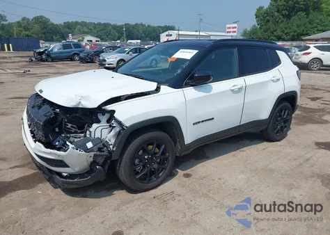 2024 Jeep Compass Latitude 4X4 из США, поврежденный, VIN 3C4NJDBN6RT122655